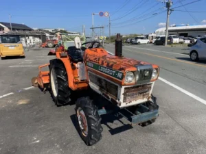 熊本県 玉名市 クボタ トラクター L2002DT
